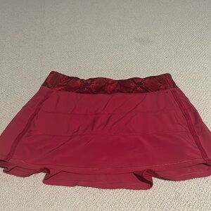 Lululemon pace rival skirt